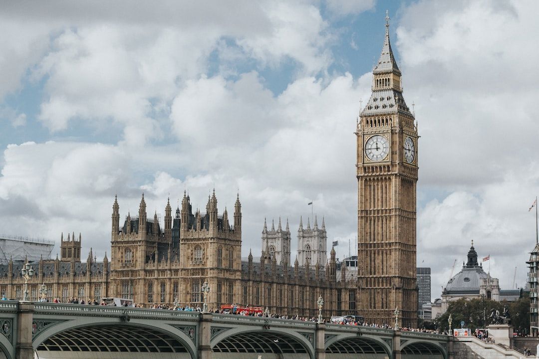 Big Ben is a bell in London